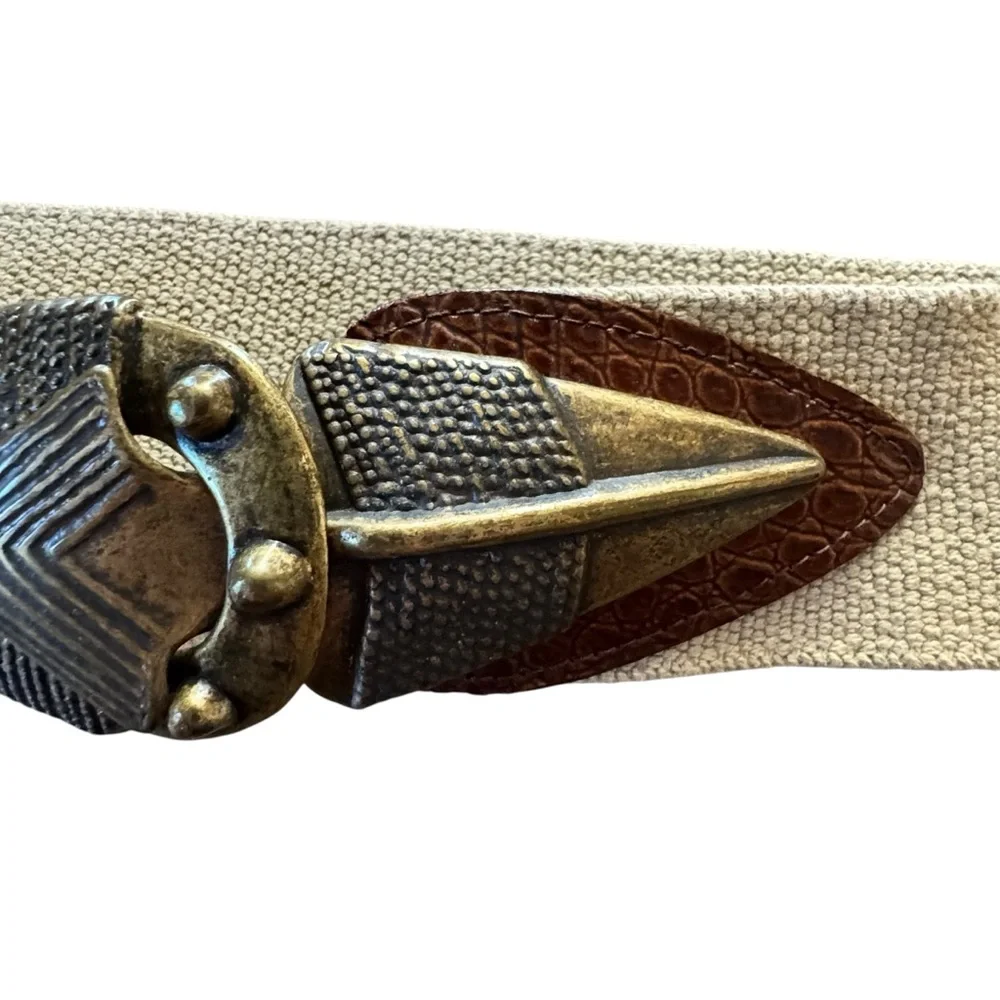 Vintage Omega Size Large Brass Spearhead Arrow Buckle w Stretchy Tan Belt